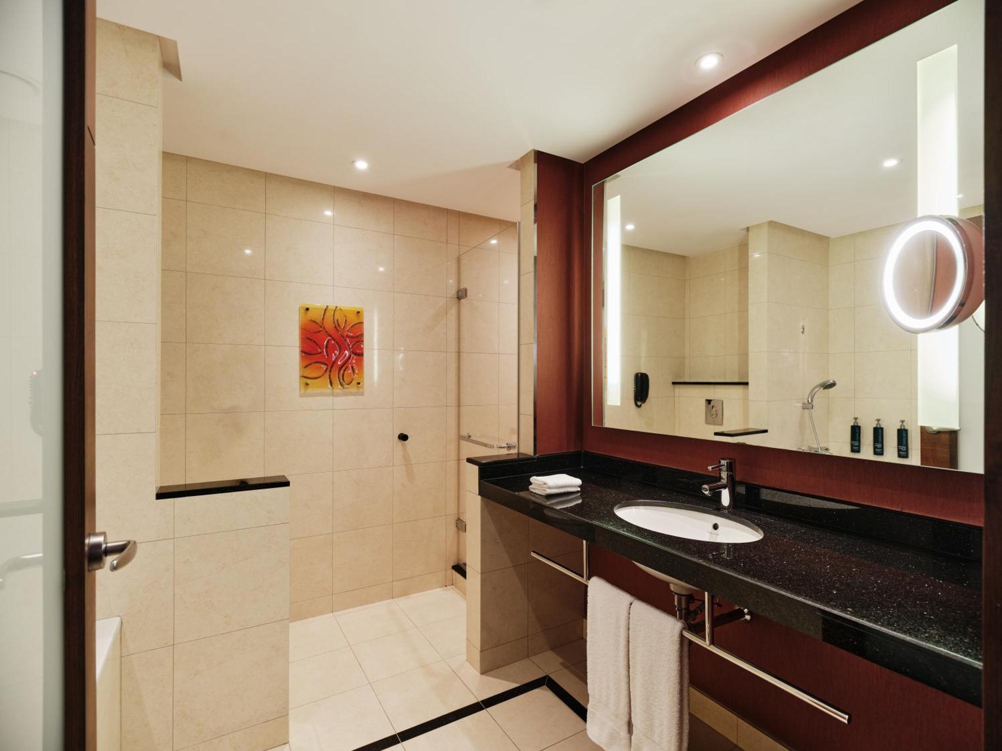 King Guest Room,1551754936:JPEG
