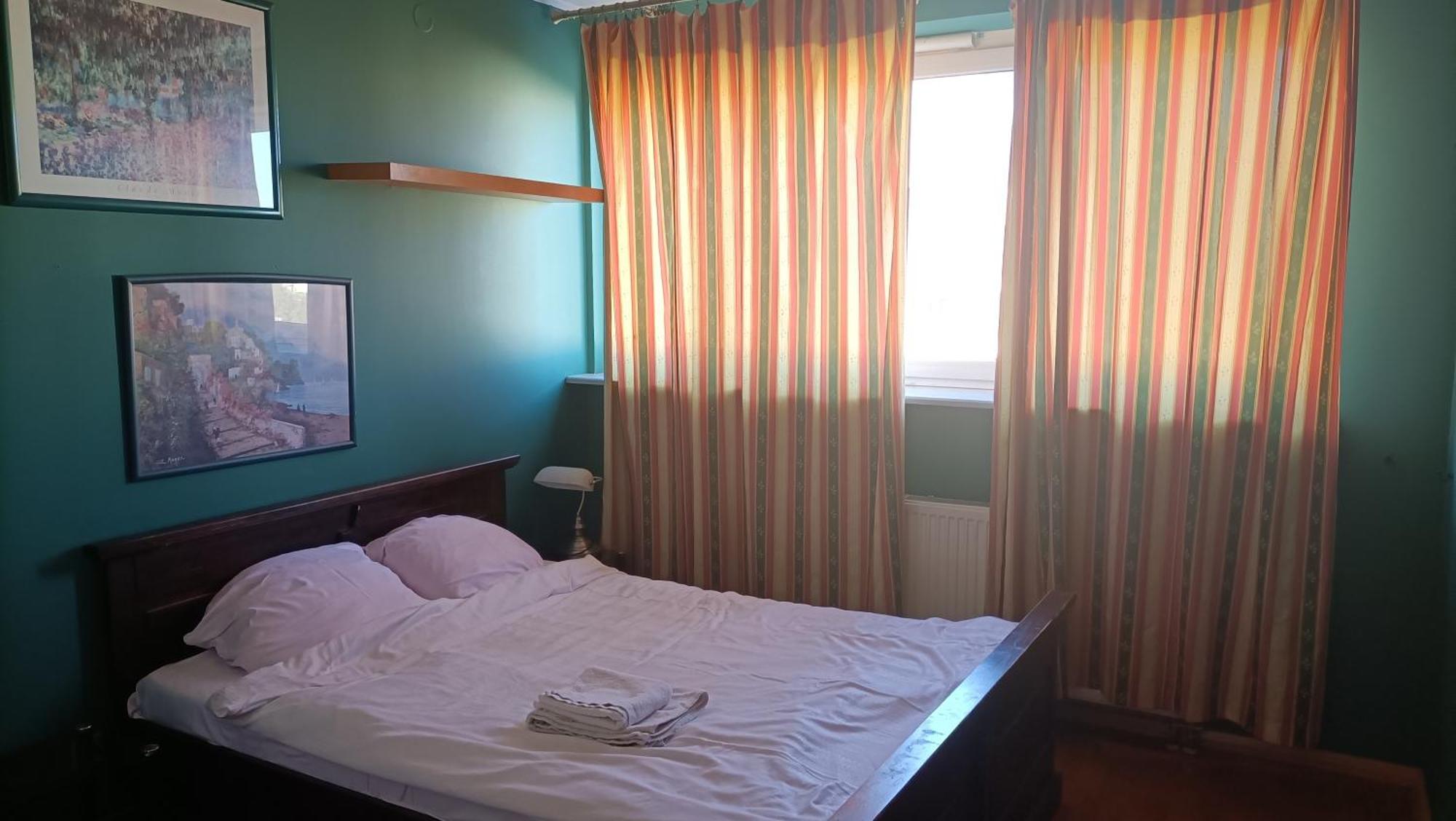 Single Room,1766131837:JPEG